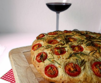 Rosmarin-Tomaten-Focaccia oder auch "Das beste Brot der Welt"