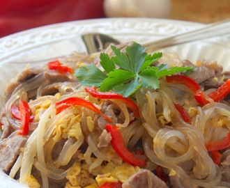 A Thai Glass Noodle Dish with Egg, Beef & Bean Sprouts and a Katie Chin Cookbook Giveaway