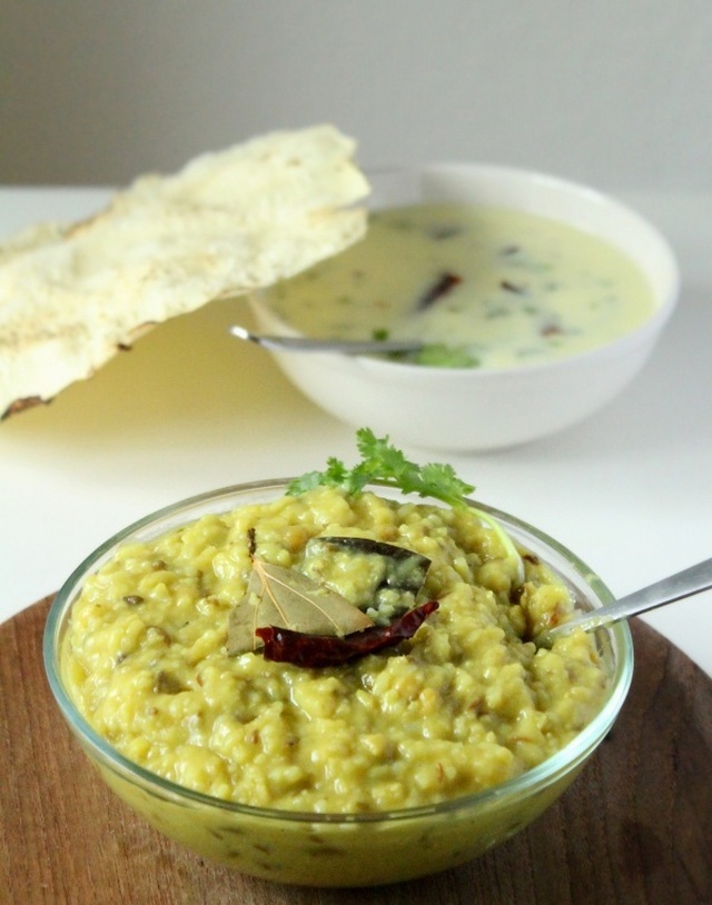 Gujarati Khichdi Recipe | How to make Gujarati Khichdi