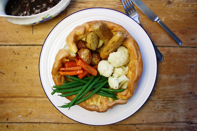 yorkshire pudding dinner plate