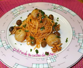Spaghetti mediterranei con seppie e olive