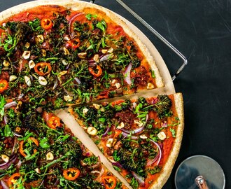 Recipe: Broccoli, Kale, Chilli & Hazelnut Pizza (Vegan)