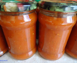 Sos pomidorowy - idealny do gołąbków, spaghetti, czy pulpetów