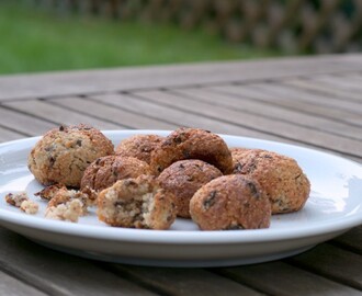 Schnelle Mandel-Kekse mit Pflaume und Zimt - Diese Amaretti sind extrem schnell hergestellt und glutenfrei