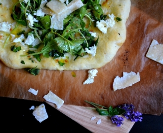 Pizza auf Christina’s Art mal anders – inspiriert von der Provence (oder auch nicht)