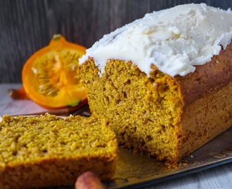 Pumpkin Maple Cake - Der leckerste und saftigste Kürbis-Ahornsirup-Kuchen ever