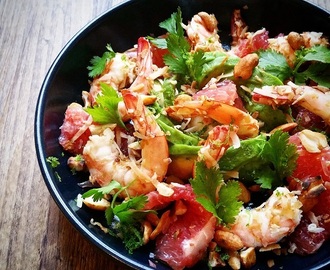 Salade de crevettes et pamplemousse à la Thaï