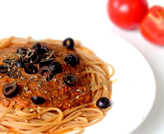 Recept: Makkelijk zelf pastasaus maken (tomatensaus)