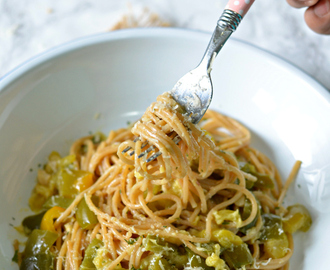 Cumin spiced zucchini, garlic & pepper Speghatti pasta | Healthy dinner under 30 minutes