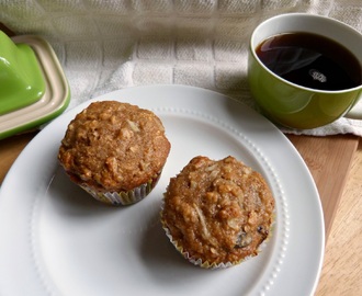 Weekend Baking: Whole Grain Pear Pecan Breakfast Muffins