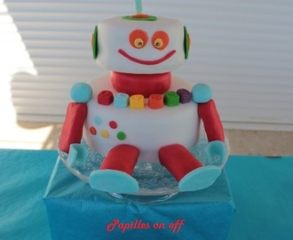 Gâteau robot / Sweet table anniversaire Robot  - Thermomix ou sans - Recette pour allergique à l'oeuf ou pas !