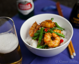Easy oriental part 9 – Prawns with honey, chili and green beans even though you don’t deserve it.