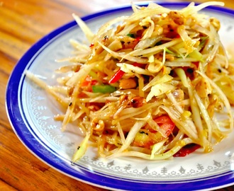 Thailandsk Papaya salat (Som Tham Thai) - opskrift - Lav thai mad