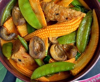 Vegan Recipe - Thai Tempeh & Vegetable Red Curry