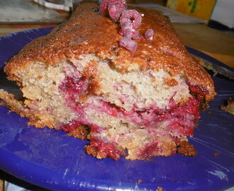 Madhouse recipe : White chocolate & raspberry loaf cake