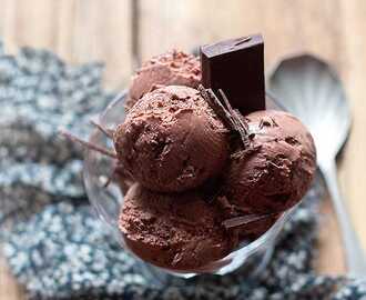 Gelato al cioccolato: la Ricetta perfetta (senza gelatiera in 7 minuti!)