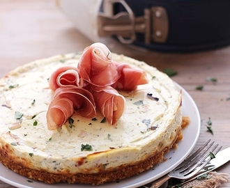 Cheesecake salato ricotta e prosciutto