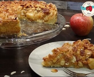Απολαυστική μηλόπιτα με αμύγδαλα / by Angeliki Paitari
