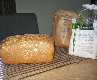 Spelthaverbrood, een brood met speltvolkorenmeel en havermout