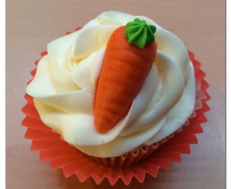 Carrot Cake Cupcakes {Alma Obregón}