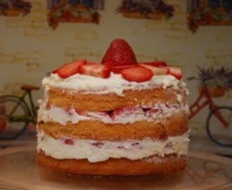 Erdbeertörtchen – es gibt einen Grund zum Feiern, Happy Birthday, mein Blog wird heute schon 1 Jahr