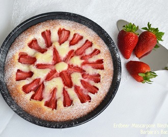 Erdbeer Mascarpone Blechkuchen