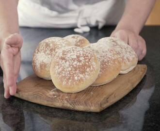 Classic white bread rolls, the Bettys way