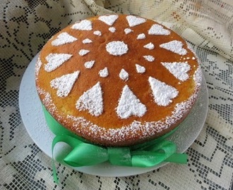 La Hot Milk Sponge Cake Ovverola prova di una torta per il compleanno di Giulia