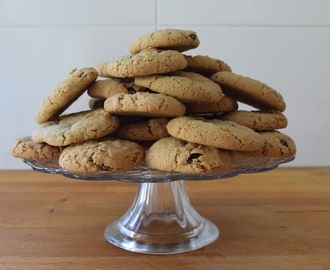 Oatmeal and Raisin Cookies