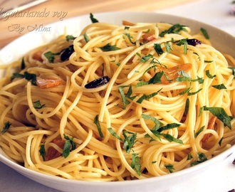 Espaguetis al ajo y aceite