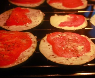 Pieczona cukinia z pomidorem i serem feta