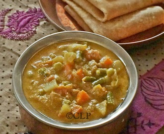 Mixed Vegetable Kurma | Hotel Style Chappati Kurma | South Indian Vegetable Kurma