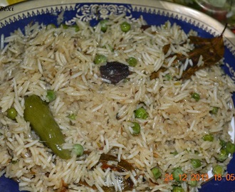 Peas Rice (Mattar Palao)