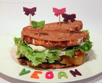 Gemüse Sandwich mit mariniertem Tofu und selbstgemachter Aioli #vegan