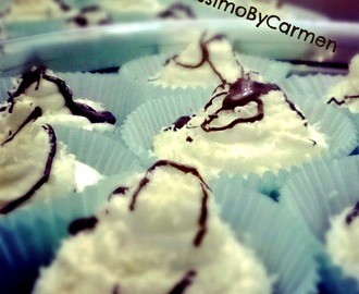 Cupcake variegati con cioccolato bianco e mascarpone