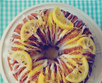 Extra lemon Bundt Cake