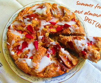 Voćni kolač od pira s bademima :: Summer fruit and almond spelt cake