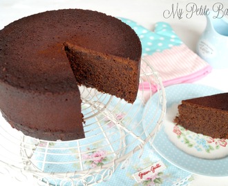 Bizcocho de Chocolate fácil, esponjoso y jugoso (Para tartas de Fondant o Layer Cakes)