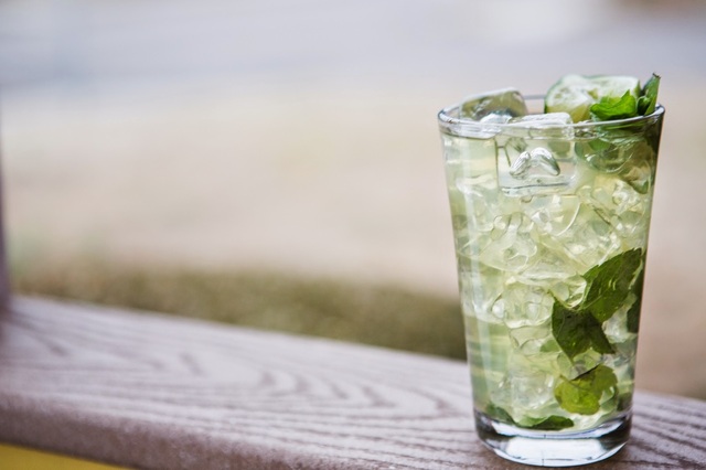 Ole Smoky Moonshine Mint Julep | Kentucky Derby Inspired Drink #Recipe