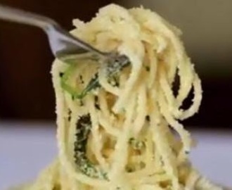 Snelle pasta met kruidenkaas