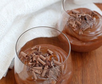 Recept: Makkelijke chocolademousse met salted karamel - Savory Sweets