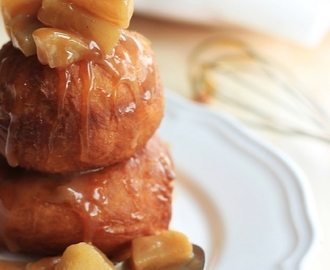 Apple pie donuts with homemade salted caramel sauce
