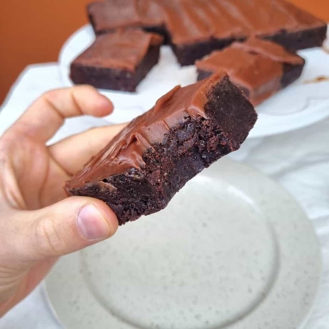 Fudge brownie – segmjuka brownies med mjölkchokladganache