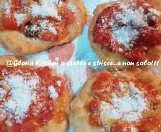 Pizzette Fritte alla Napoletana con Impasto Leggero di Gloria KitchenUSA