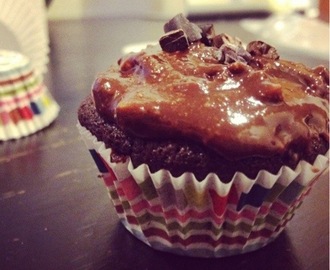 GF peanut butter chocolate cupcakes