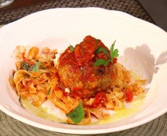 Spaghetti and Meatballs with Ricotta