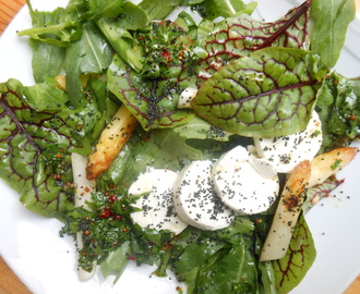 Salat mit weißem Spargel und Mohndressing