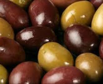 Fetaostkräm med oliver