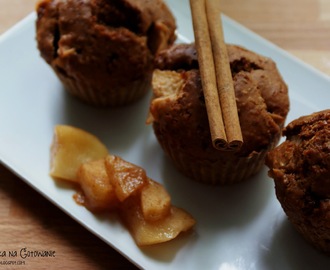 Muffiny z jabłkami w cynamonie i miodzie