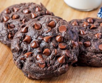 Dark Chocolate Chocolate Chip Cookies